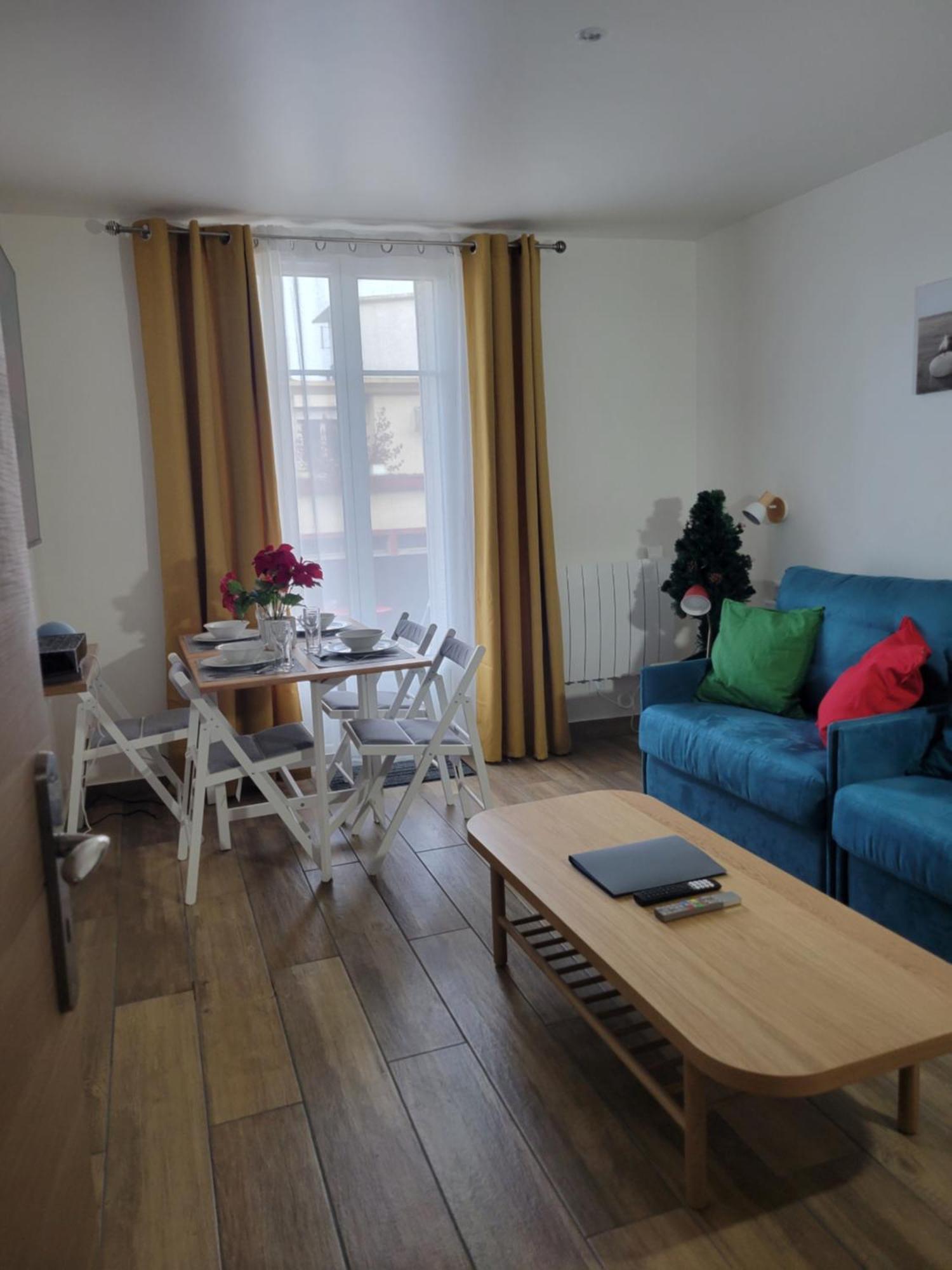 Appartement Amazing A Stone's Throw From The Of Lights - Paris Clichy